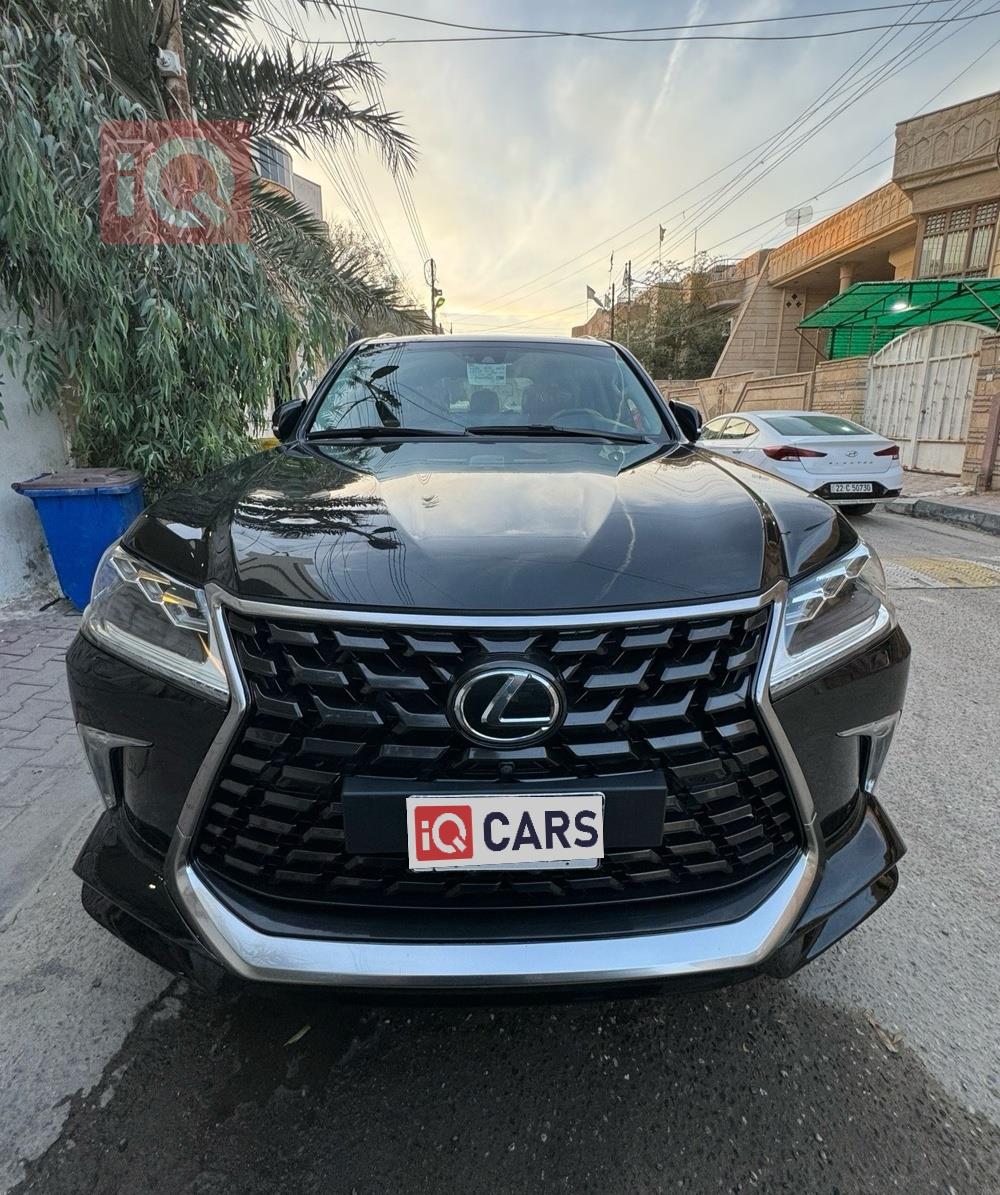 Lexus LX